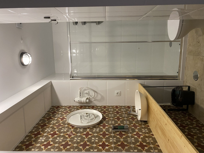 Bathroom 5, Hostal Número Trece - Adults Only, Alicante