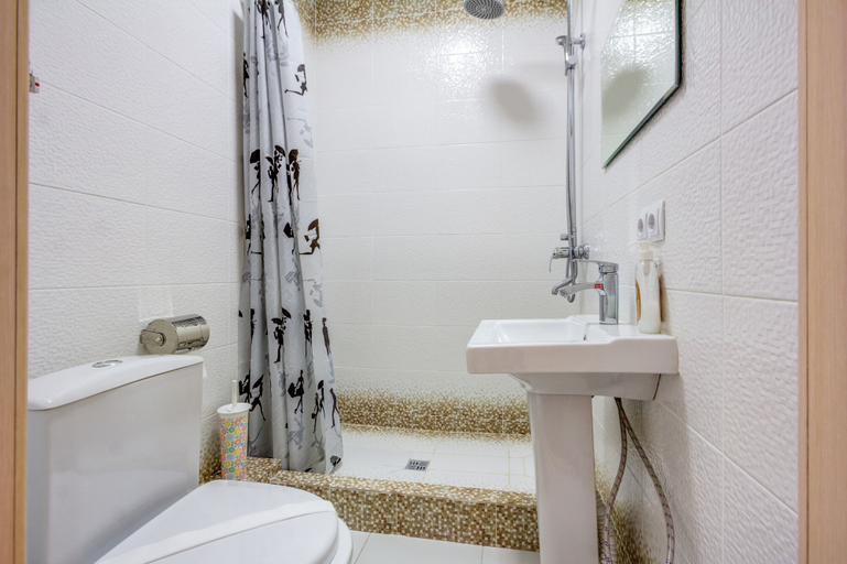 Bathroom 4, White Hotel & Hostel, Bishkek