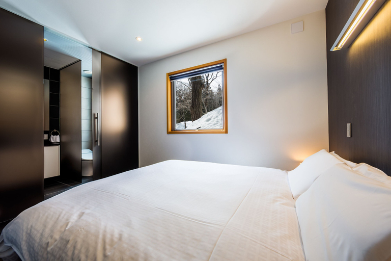 Bedroom 3, Phoenix Chalets, Hakuba