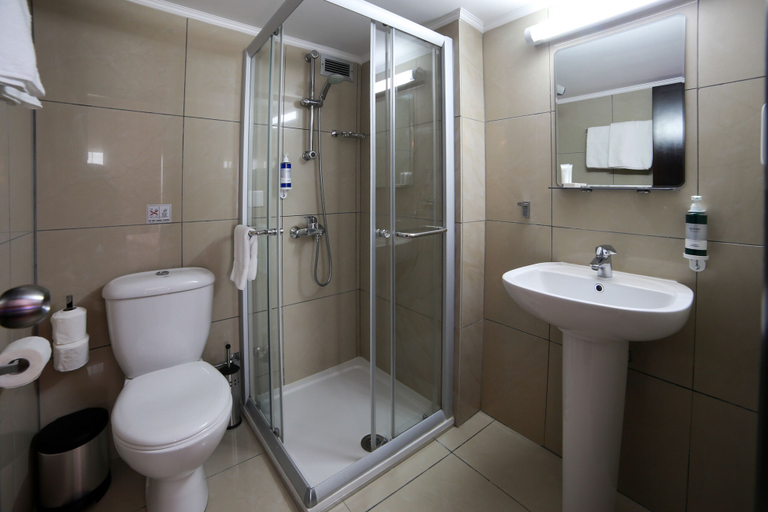 Bathroom 4, Les Palmiers Luxury Suites, Larnaca