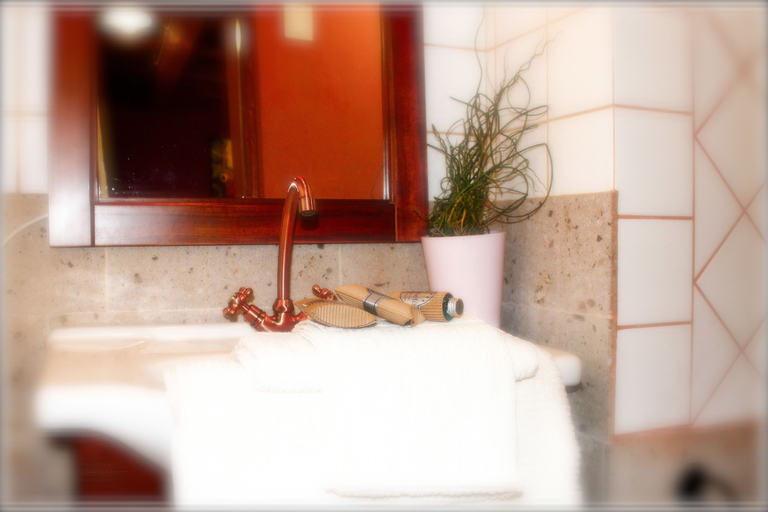 Bathroom 5, Anninnia B&B, Cagliari