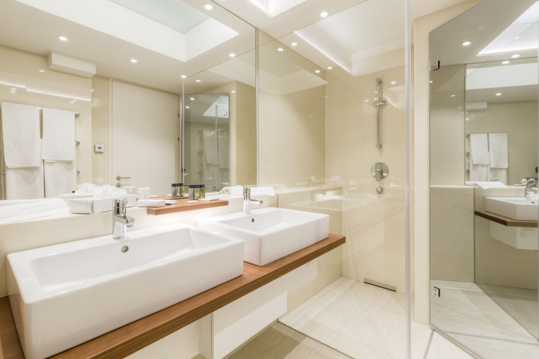 Bathroom 5, Vienna Grand Apartments DANUBE, Wien