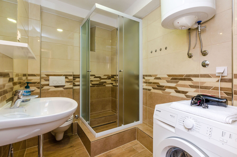 Bathroom 2, Apartments Paula, Dubrovnik