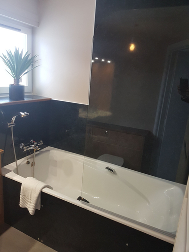 Bathroom 3, Loch Eyre Cottage, Highland
