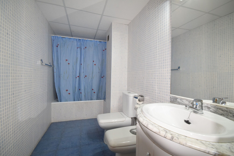 Bathroom 4, Apartamento Nova Pineda Sun, Tarragona