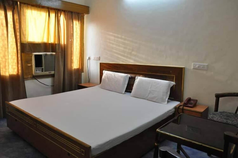 Bedroom 2, Hotel City Plaza 3, Chandigarh