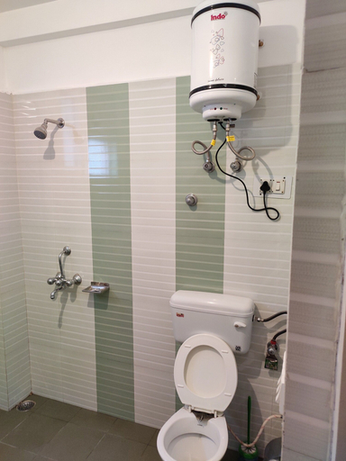 Bathroom 3, Greenwoods Inn, Kangra