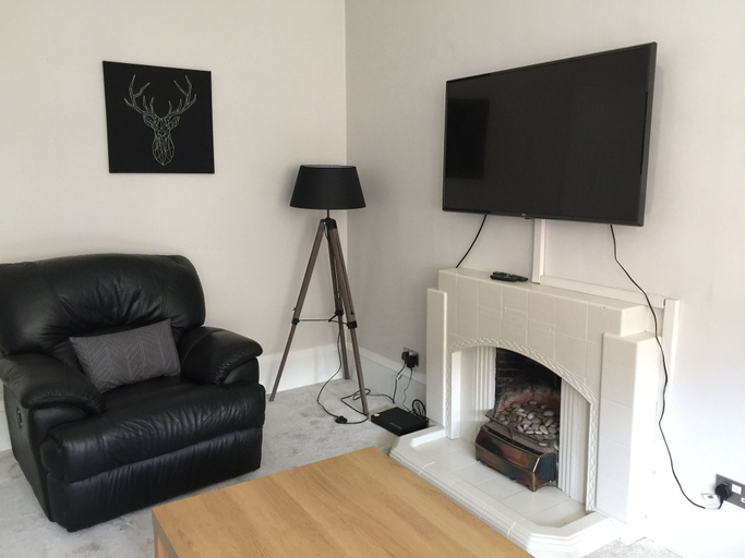 Others 5, Great Location 2 Bed West End Flat, Glasgow