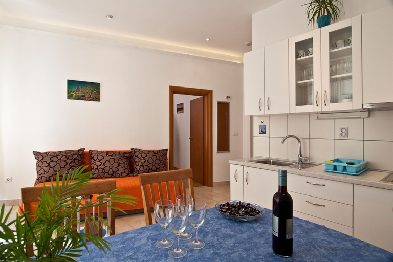 Others 4, Apartments Val, Split
