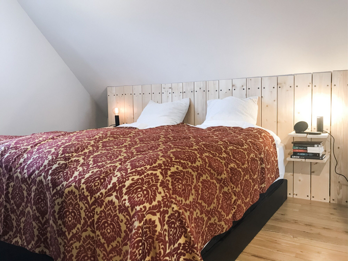 Bedroom 2, Apartment J10, Hafnarfjörður