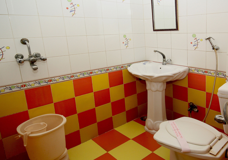 Bathroom 4, Hotel Padmini Palace, Udaipur