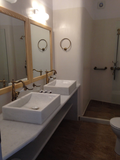 Bathroom 4, Helios Beach Hotel, South Aegean