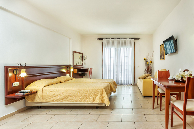 Bedroom 5, Nereides Hotel, Central Macedonia