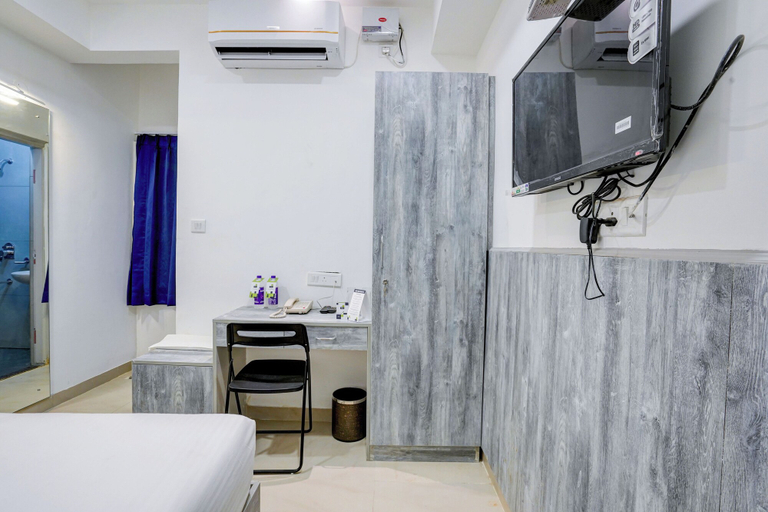Bathroom 4, Sri Balaji Paradise, Bangalore