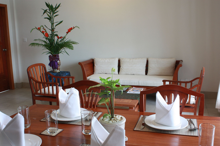 Food & Drinks 5, Lux Riverside Hotel & Apartment, Phnom Penh