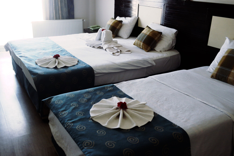 Bedroom 3, Hellespont Hotel, Merkez