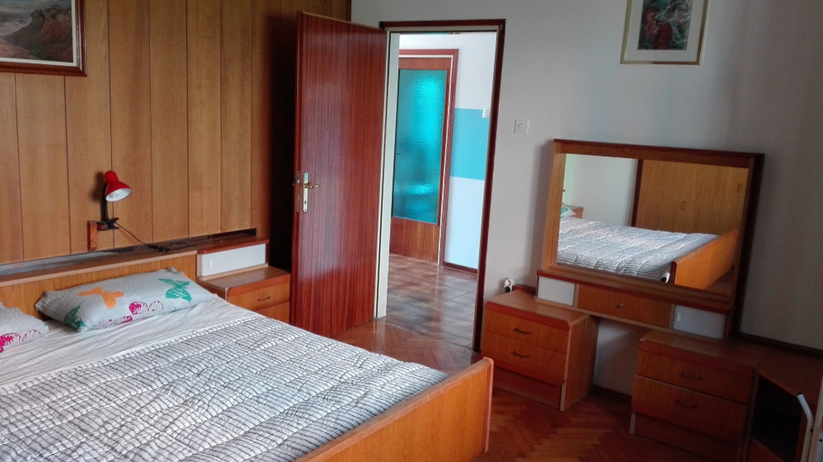 Bedroom 2, Very Spacious Apartment, Izola