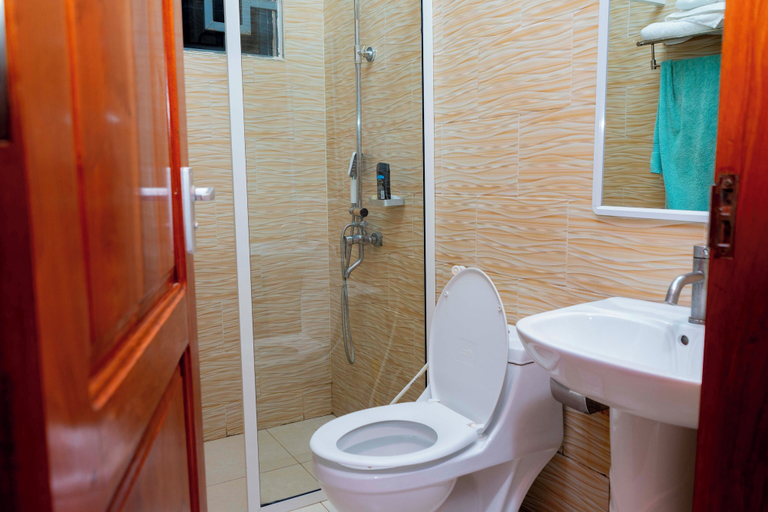 Bathroom 5, La Stanar Hotel, Dodoma Urban