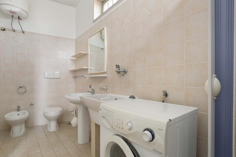 Bathroom 4, Villa Salentum, Taranto