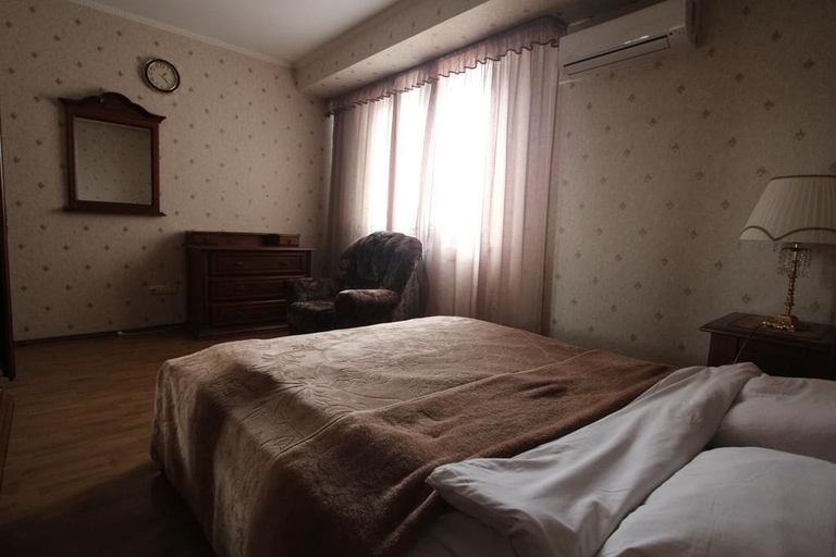 Bedroom 5, Spacious comfortable apartment, South-Eastern