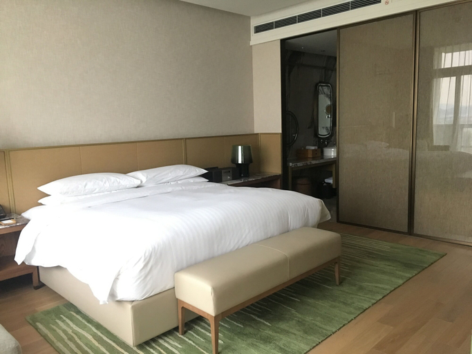 Bedroom 3, Wuxi Marriott Hotel Lihu Lake, Wuxi