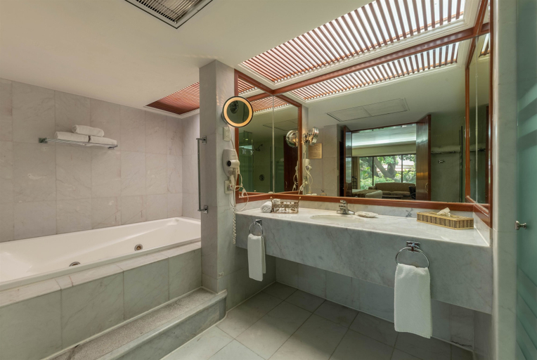 Bathroom 4, Wyndham Garden Guadalajara Expo, Zapopan