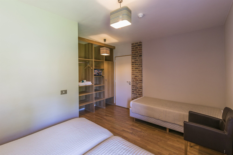 Bedroom 3, Le Bon Voisin, Namur