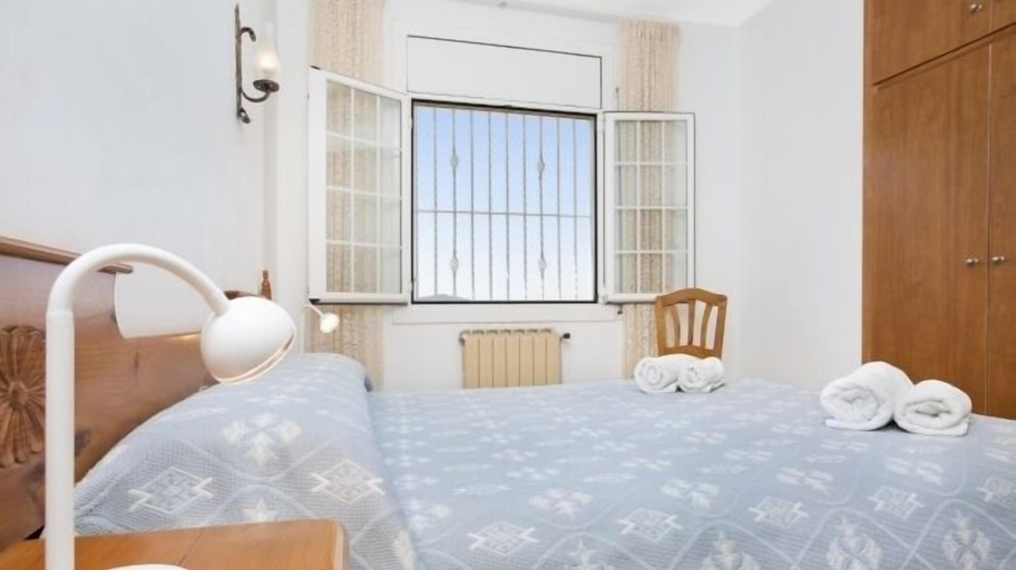 Bedroom 2, Villa Mari, Girona