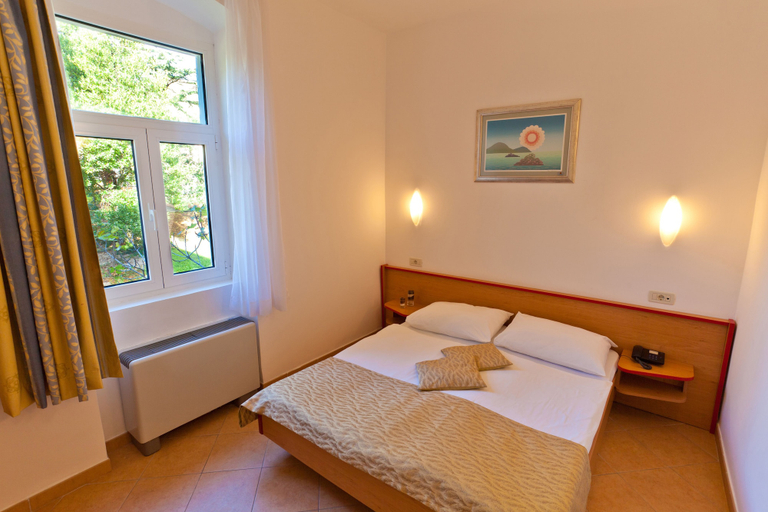 Bedroom 2, Villa Tamaris - Hotel Resort Dražica, Krk