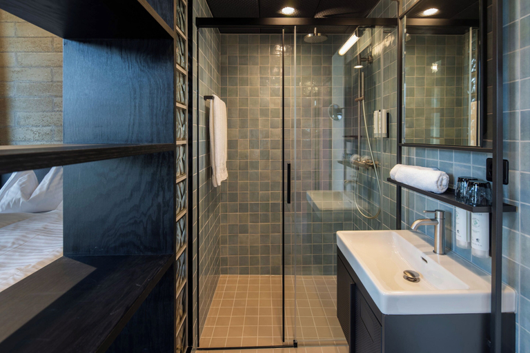 Bathroom 5, Tailormade Hotel LEO St.Gallen, Sankt Gallen