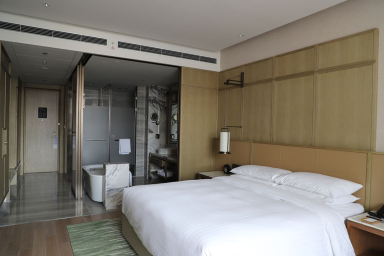 Bedroom 3, Wuxi Marriott Hotel Lihu Lake, Wuxi