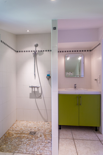 Bathroom 5, Mas Picton, Pyrénées-Orientales