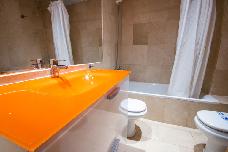 Bathroom, GoCosta Villas Cumbres Family Luxe 6, Tarragona