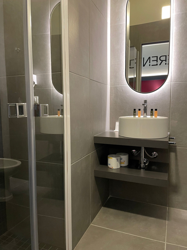 Bathroom 4, Hotel Iris, Venezia