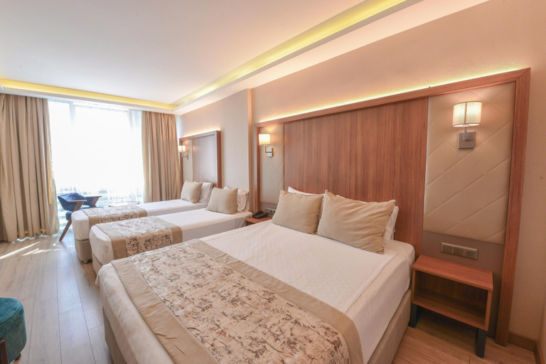 Bedroom 4, Istport Hotel, Arnavutkoy