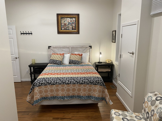 Bedroom 3, Hermann Crown Suites, Gasconade
