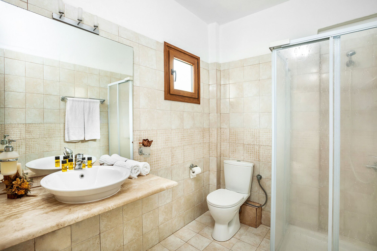 Bathroom 5, Nereides Hotel, Central Macedonia