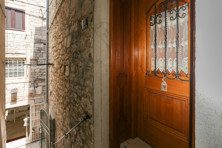 Others 4, Salvezani apartments, Split