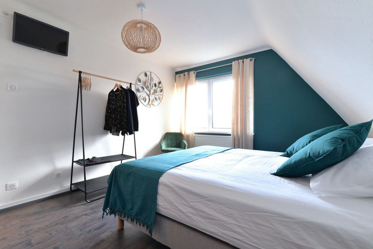 Bedroom 4, Entre Ried et Rhin, Bas-Rhin