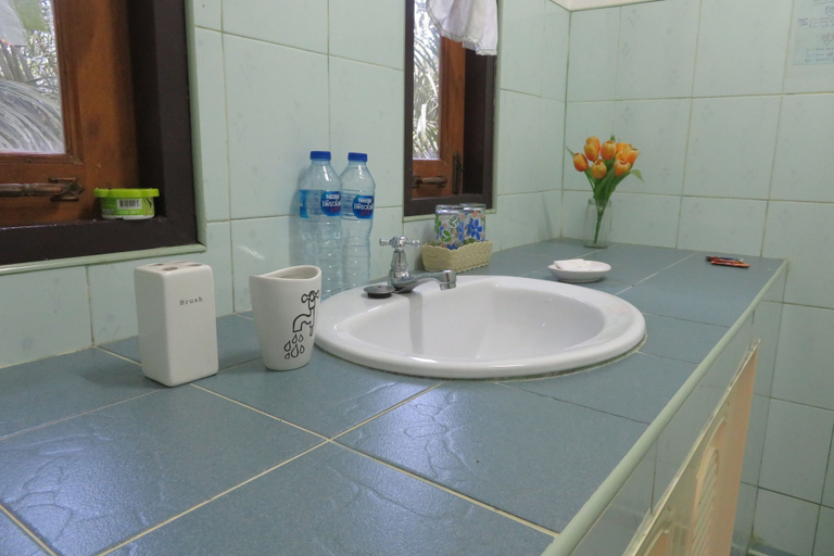 Bathroom 4, Manora Garden B & B, Muang Phangnga