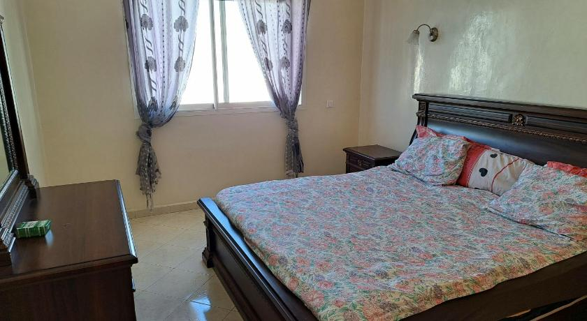 Others 5, B&B AMSTERDAM, Agadir-Ida ou Tanane