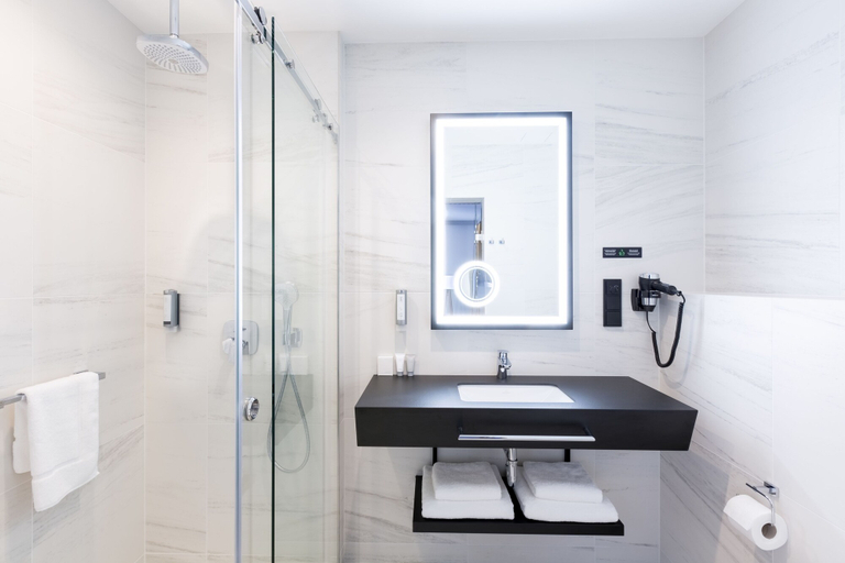 Bathroom 4, Grand Ascot Hotel, Kraków City
