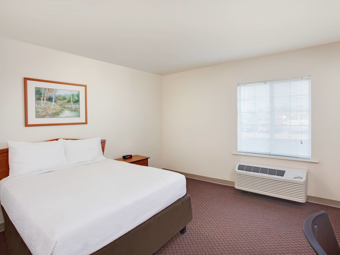 Bedroom 3, WoodSpring Suites Harlingen, Cameron
