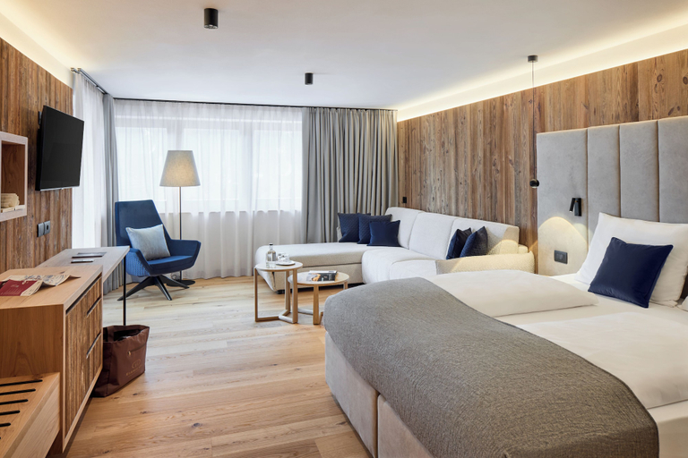 Bedroom 4, Hotel Marmolada, Bolzano