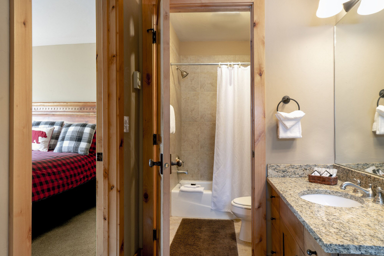 Bathroom 4, Vacation Rentals at Big Sky Resort, Madison