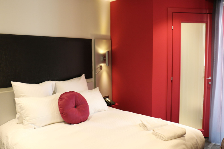 Bedroom 23
