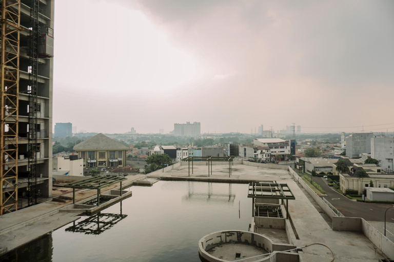 Exterior & Views 5, Exclusive and Homey 3BR Loft at Kingland Avenue Apartment By Travelio, Tangerang