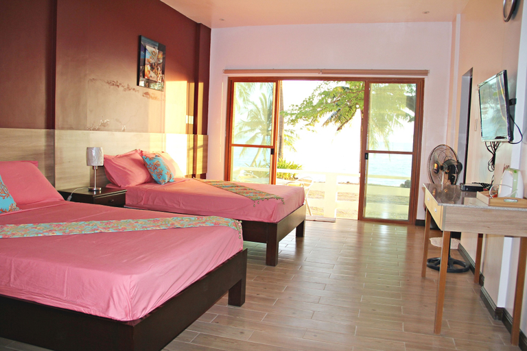 Bedroom 4, Submarine Garden Beach Resort, Lobo