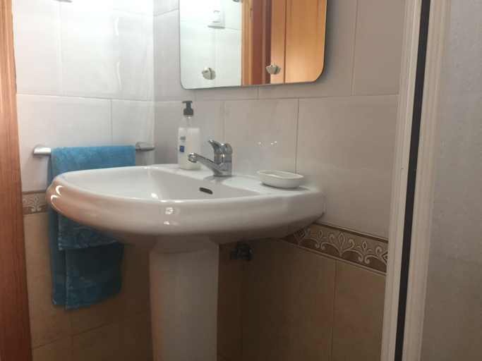 Bathroom, Apartamento Benjamín Rodríguez, Alicante