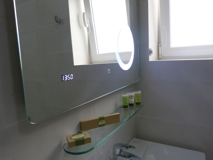 Bathroom 2, Apartamentos Patagonia Sur, Cádiz
